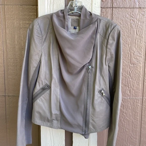 Gap NWT *Limited Edition* Jacket - Picture 1 of 10